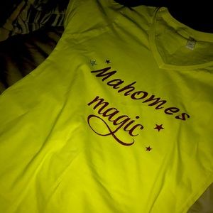 Brand new homemade Mahomes magic V-neck T-shirt
